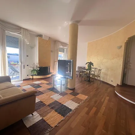 Aurum 360 Attico Deluxe Lägenhet