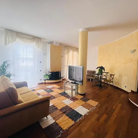 Aurum 360 Attico Deluxe La Spezia